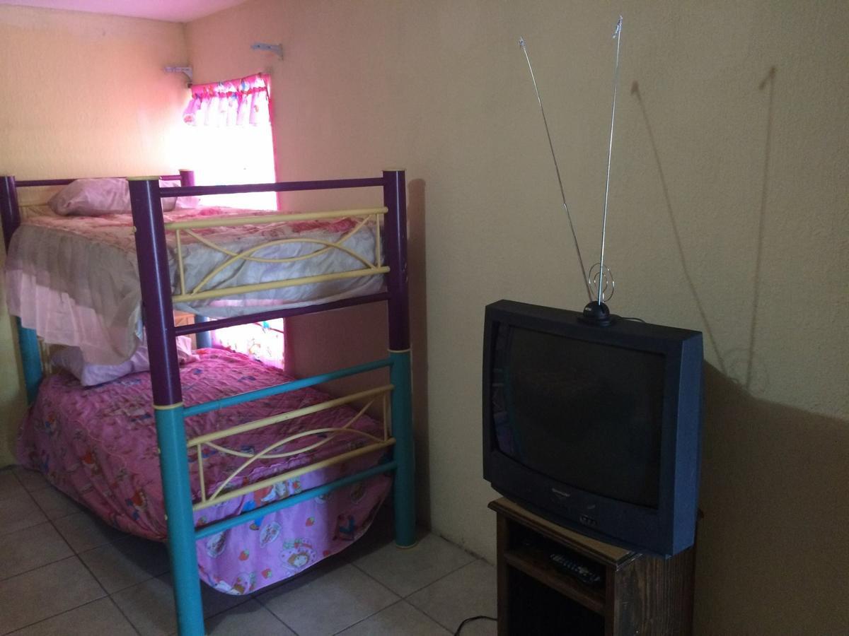 Blanquita Guesthouse Manuel F. Martinez Bagian luar foto